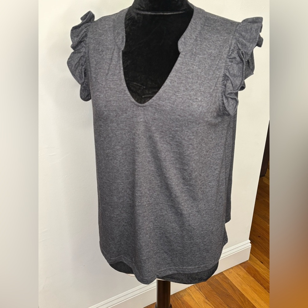 Bibi Knit Ruffle Top NWOT‎